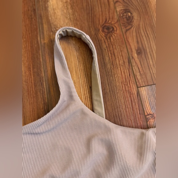 Beach Riot - Small Ribbed Beige Bralette - Picture 6 of 7